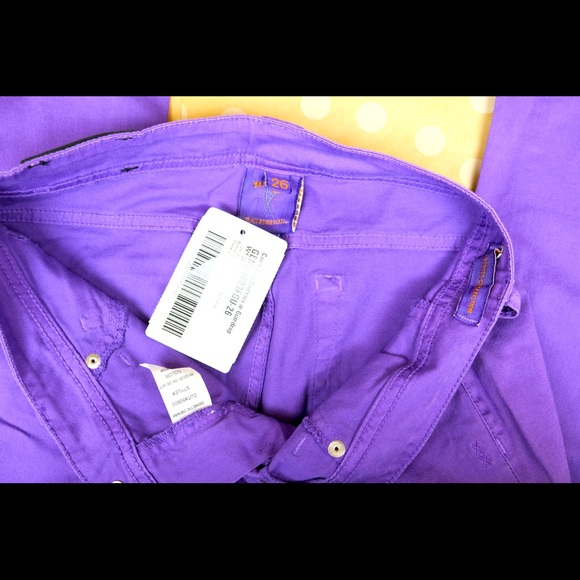 Jean - Picture 2 of 8